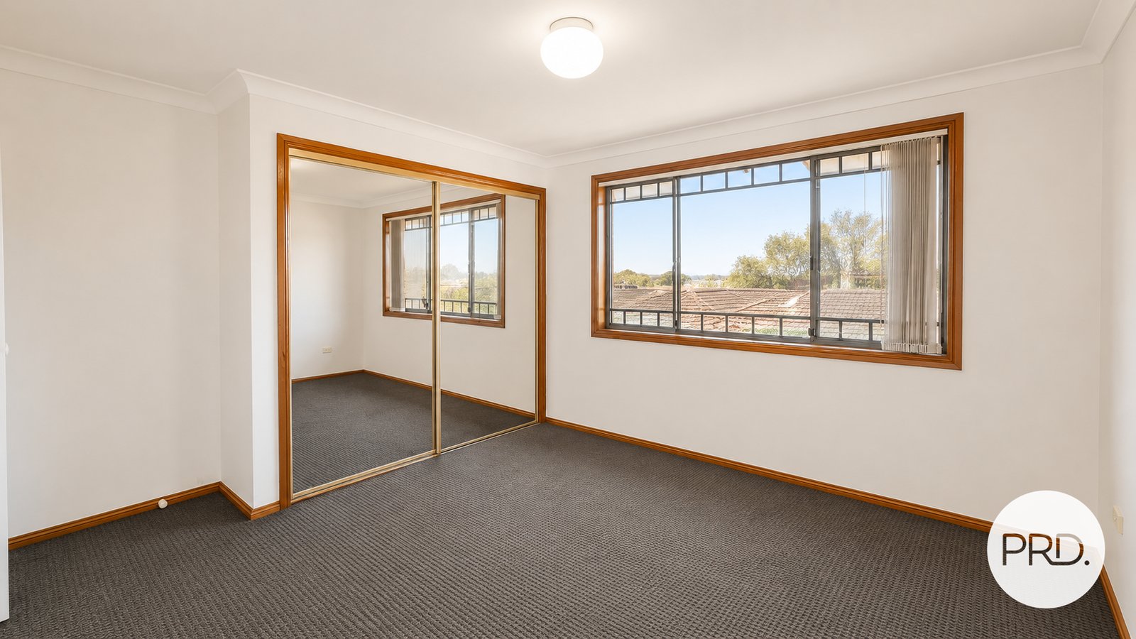 4/16 Thelma Street LURNEA 6