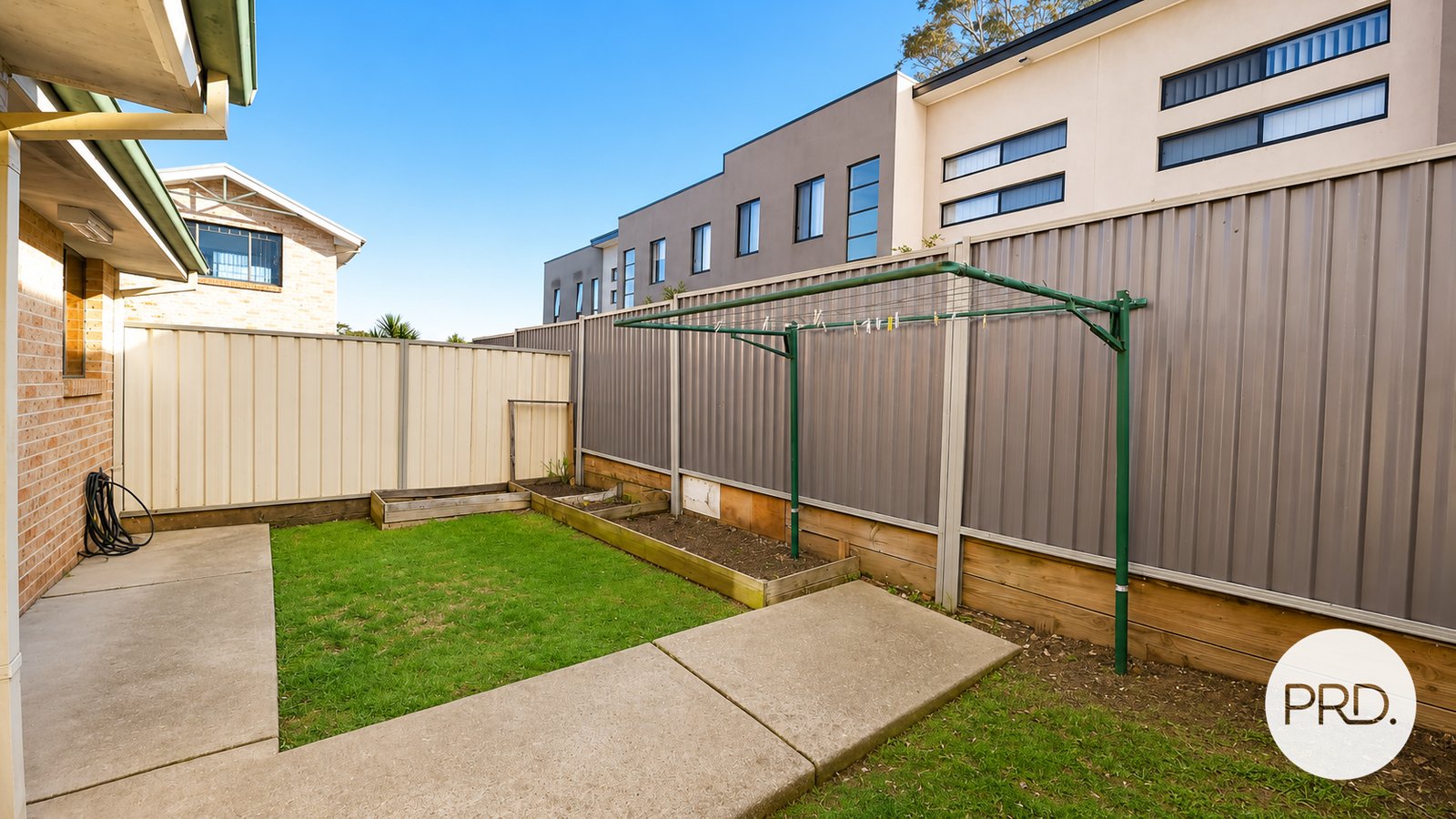 4/16 Thelma Street LURNEA 11
