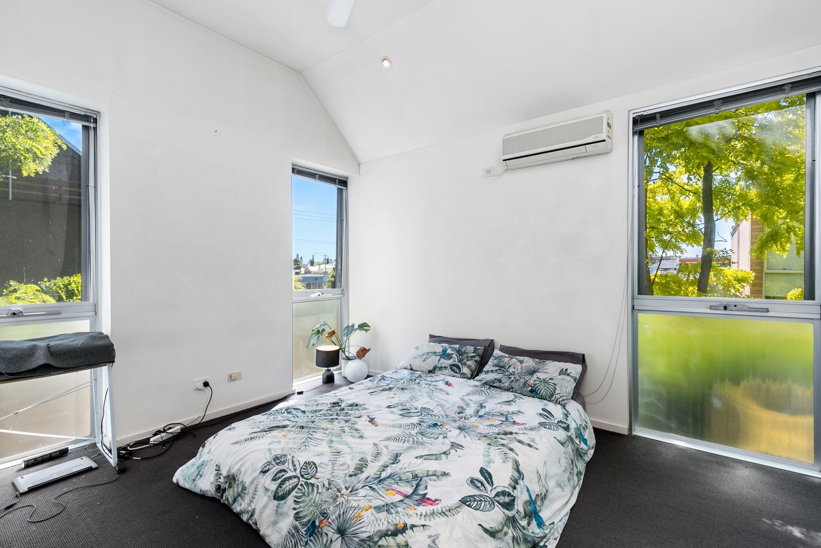 Gallery: 4/163 Somerville Road