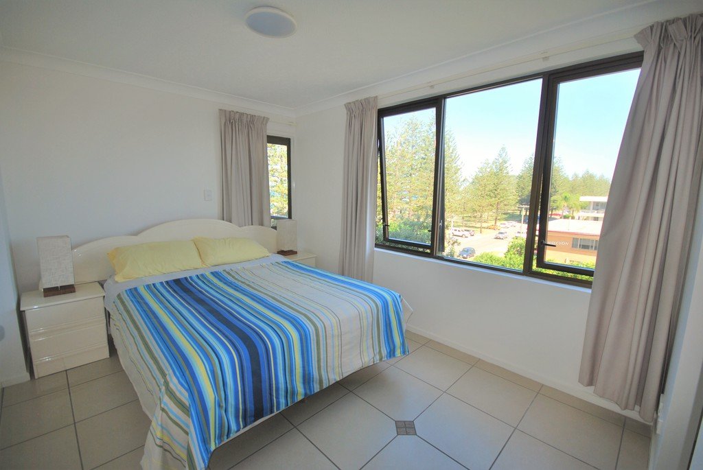 4/164 The Esplanade BURLEIGH HEADS 6