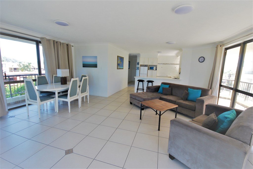4/164 The Esplanade BURLEIGH HEADS 4