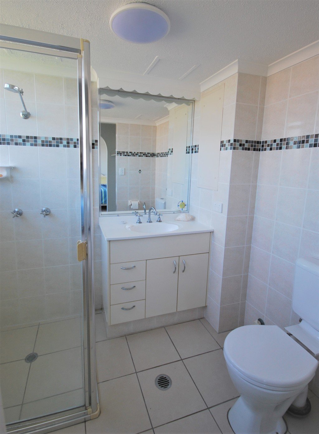 4/164 The Esplanade BURLEIGH HEADS 6