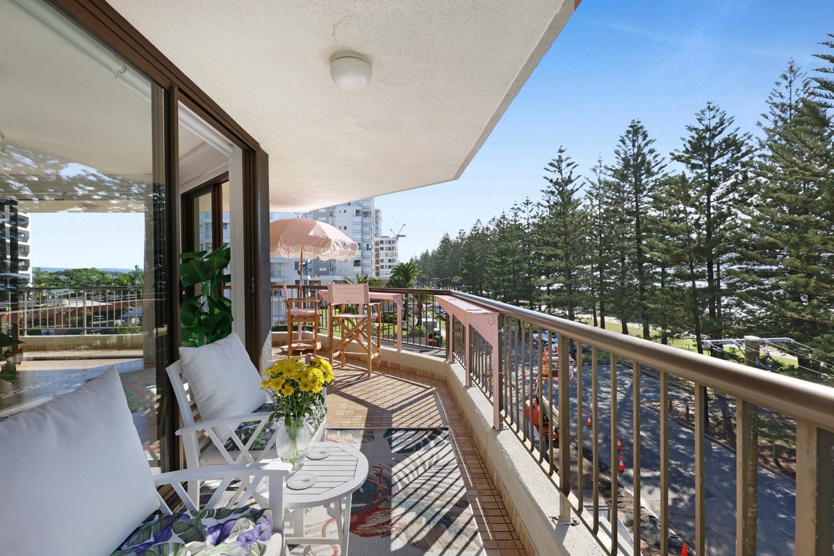 4/164 The Esplanade Burleigh Heads 14