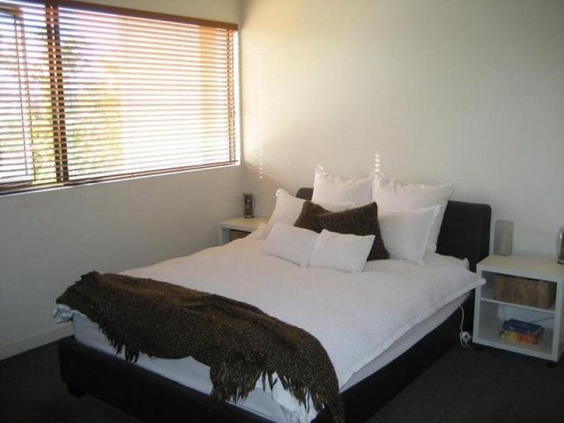 Gallery: 4/167 Fitzroy Street