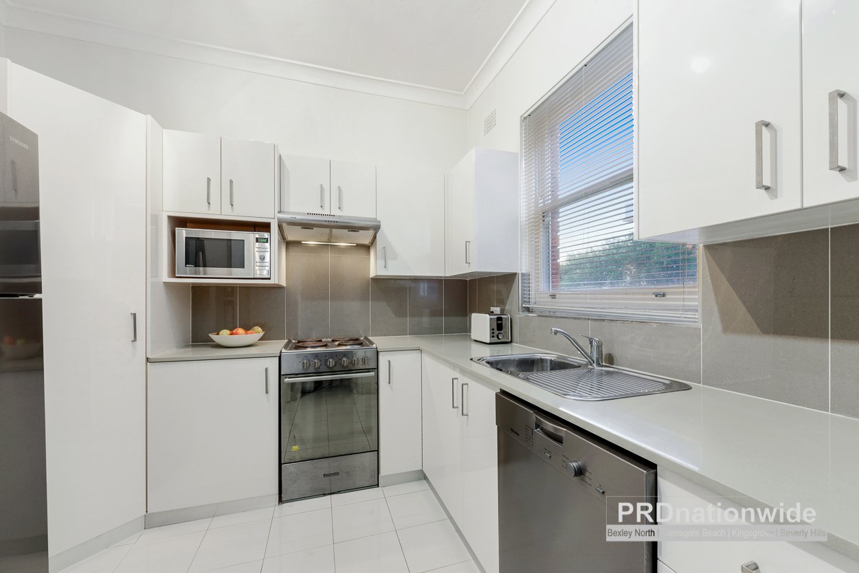4/168-170 Chuter Avenue SANS SOUCI 2