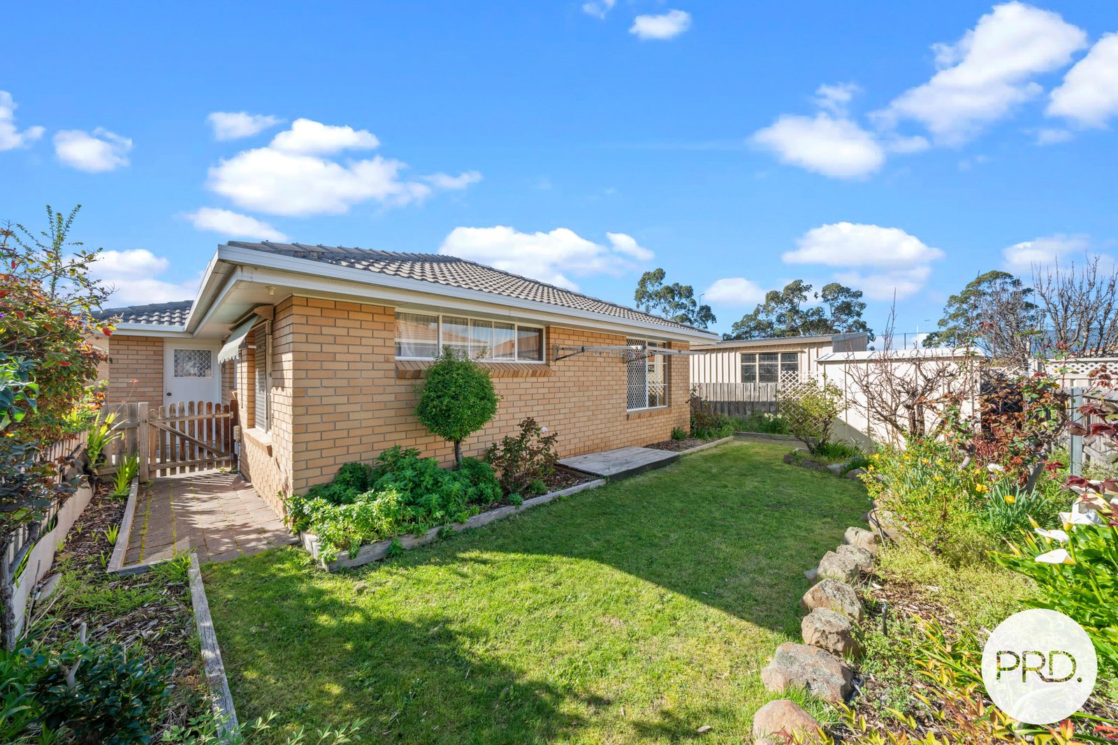 4/16A Lincoln Street LINDISFARNE 8