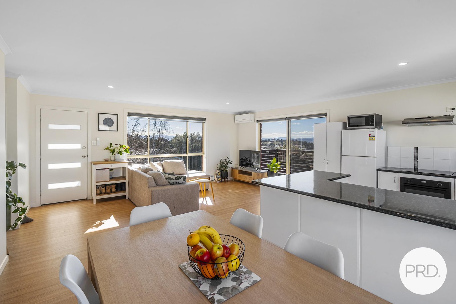 4/17-19 Spring Street CLAREMONT 14