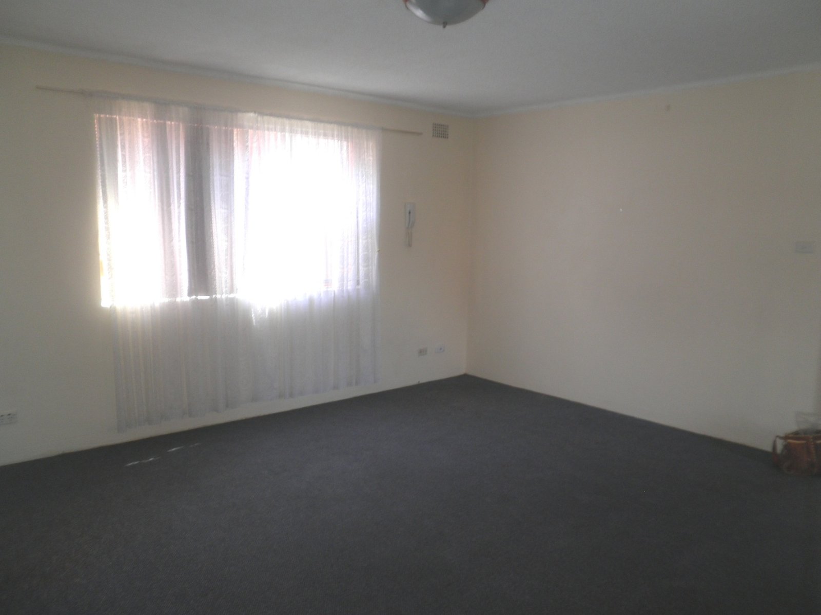 4/17 Brittain Crescent HILLSDALE 8