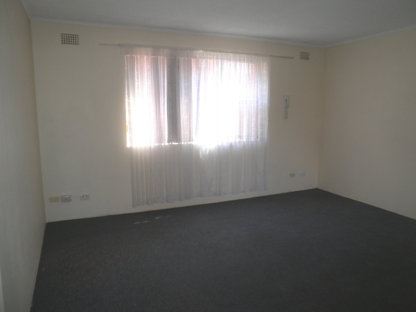 4/17 Brittain Crescent HILLSDALE 9