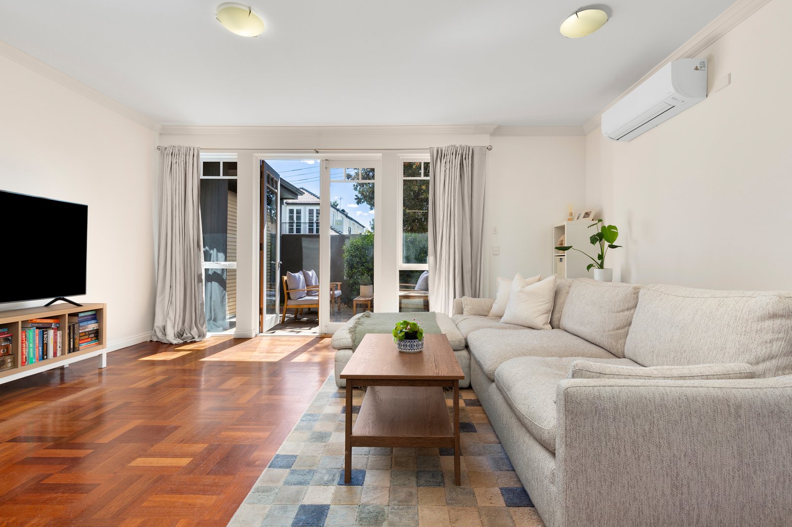 Gallery: 4/17 Byrne Avenue