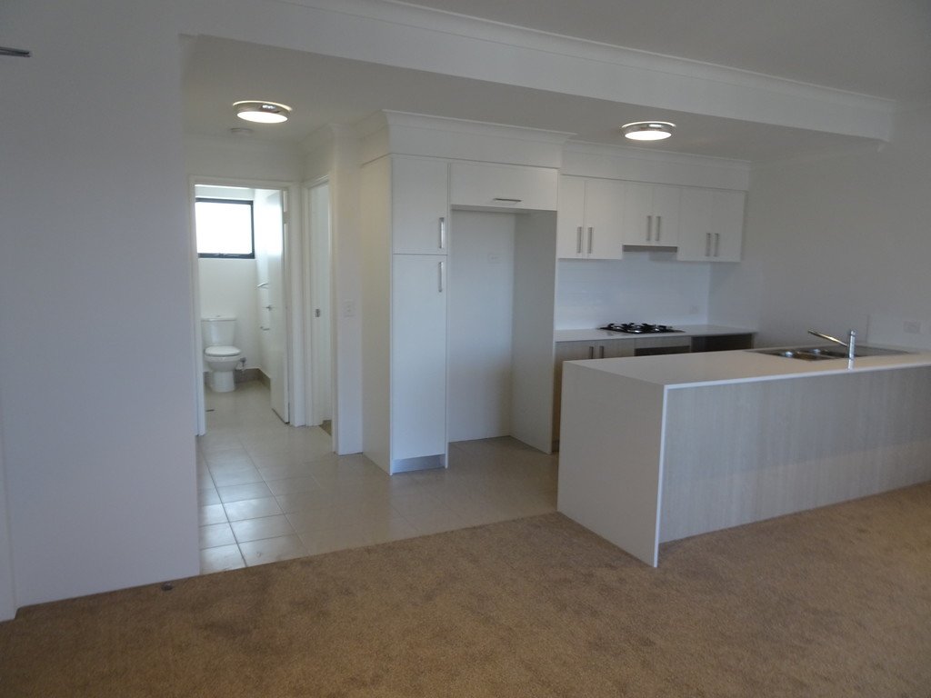 41/7 Durnin Avenue BEELIAR 2