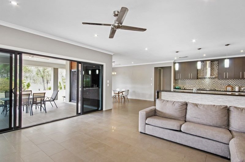 417 Jim Whyte Way BURUA 15