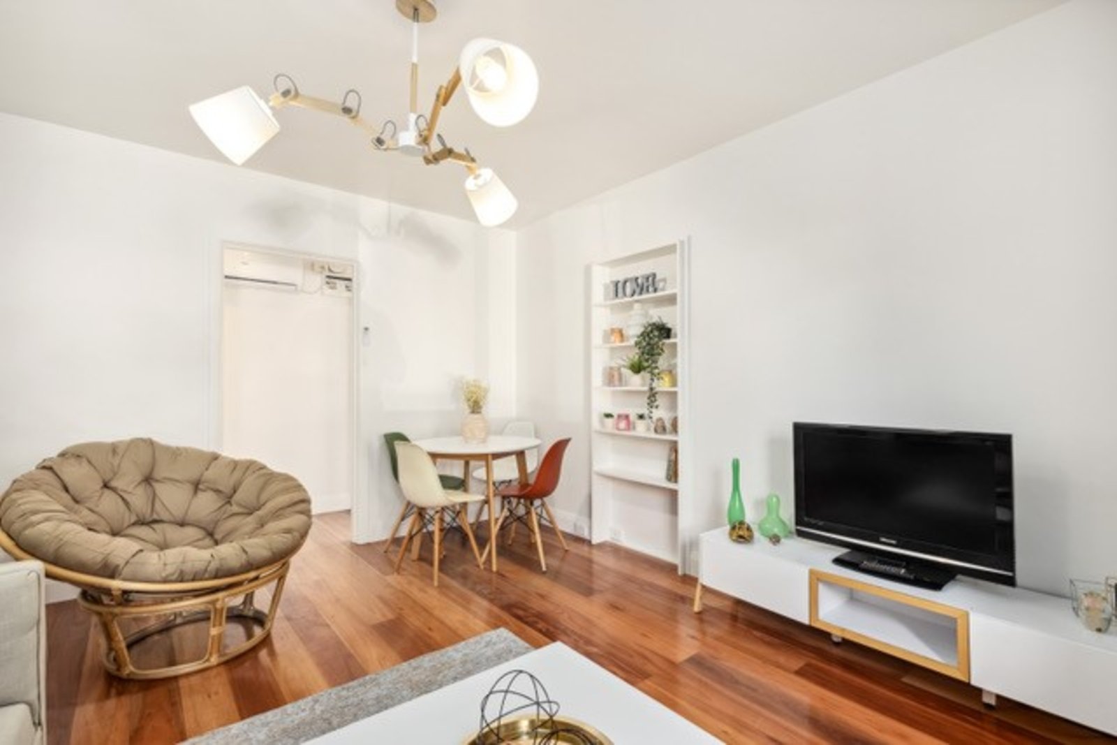 Real Estate and Property in 4/17 Tiuna Grove, Elwood, VIC