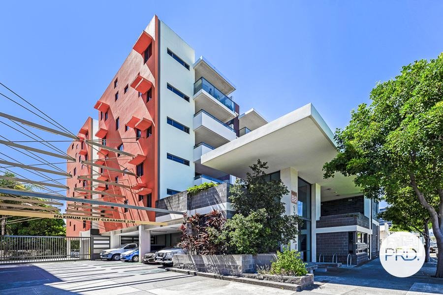 4/171 Scarborough Street SOUTHPORT 10