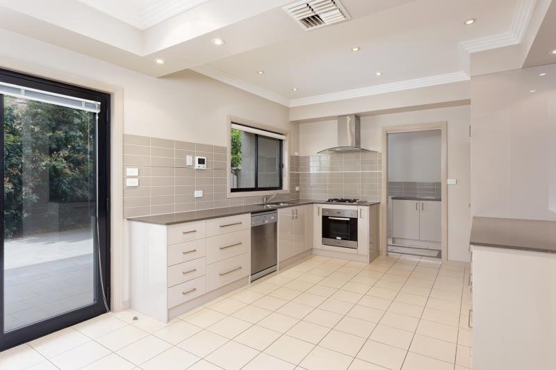 4/18-20 Railway Street WAGGA WAGGA 2