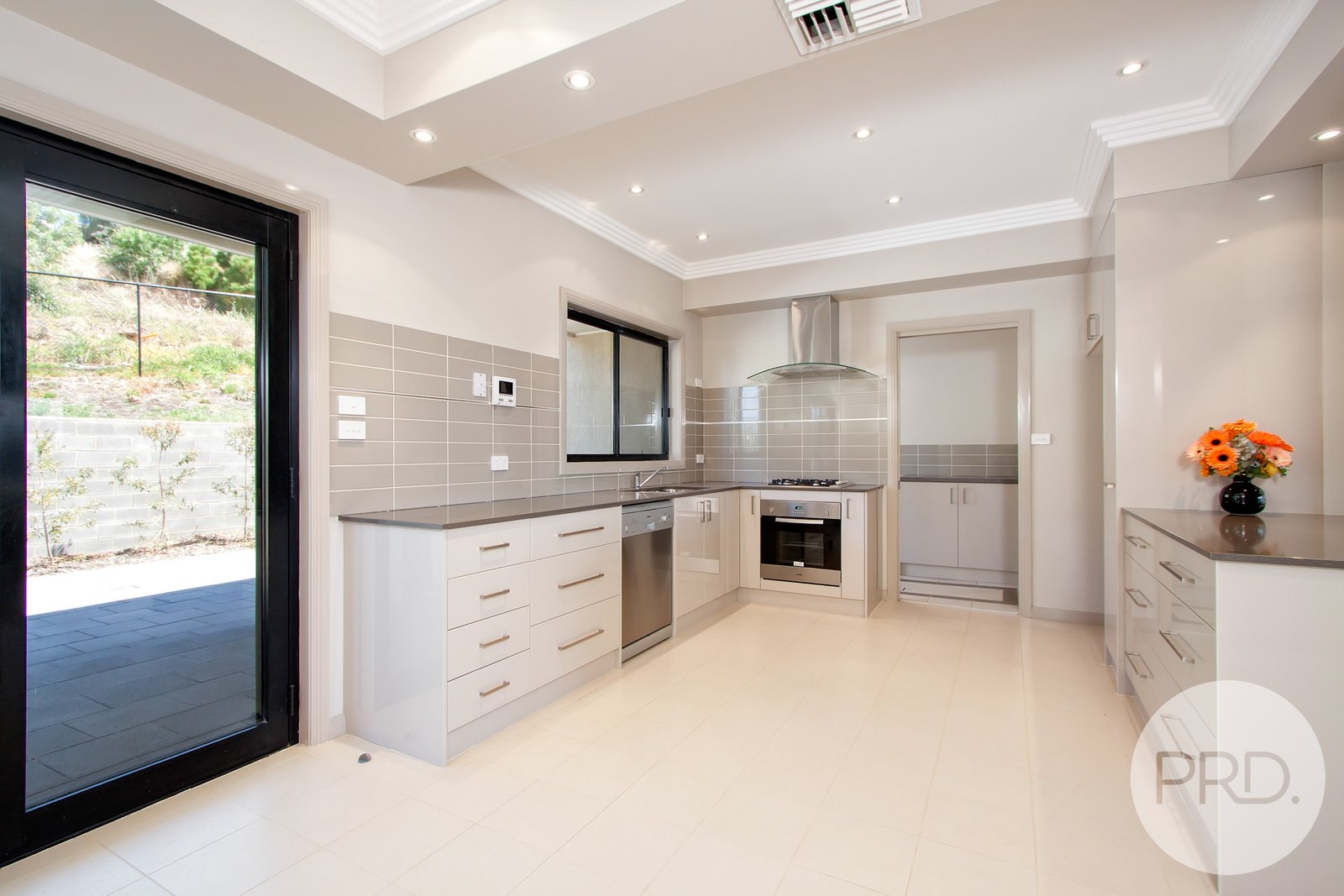 4/18-20 Railway Street WAGGA WAGGA 3