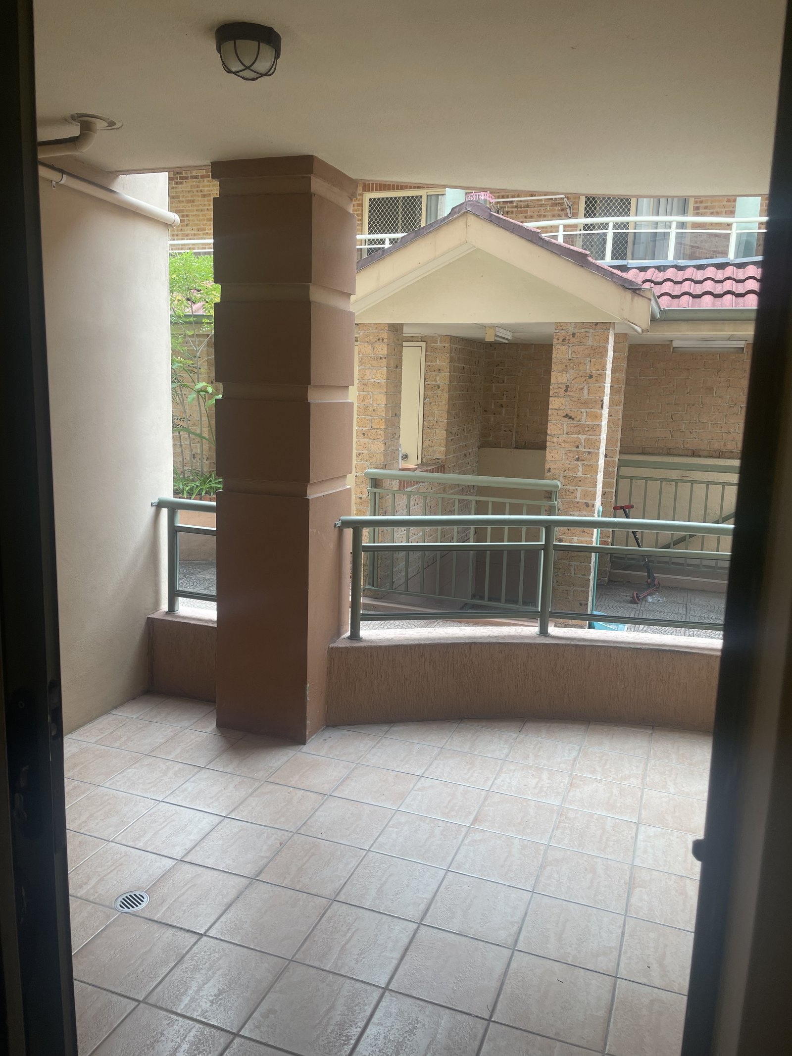 4/18-22 West Street HURSTVILLE 10