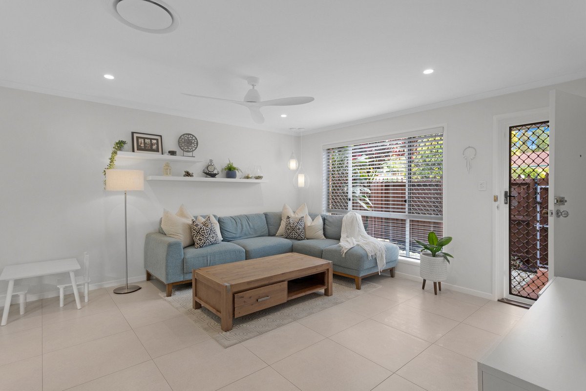 4/18 Bottlewood Court Burleigh Waters 1