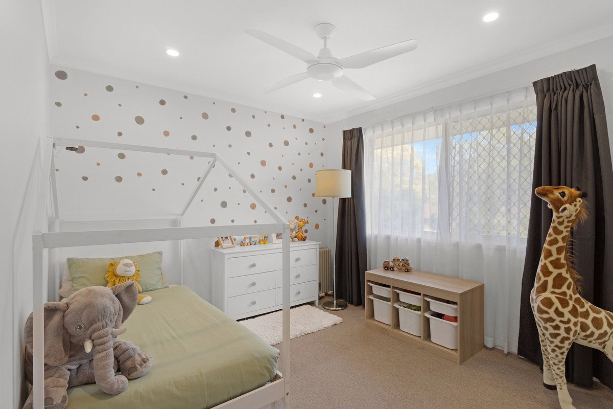 4/18 Bottlewood Court Burleigh Waters 9