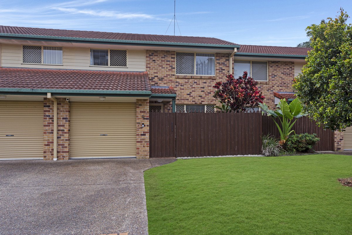4/18 Bottlewood Court Burleigh Waters 16