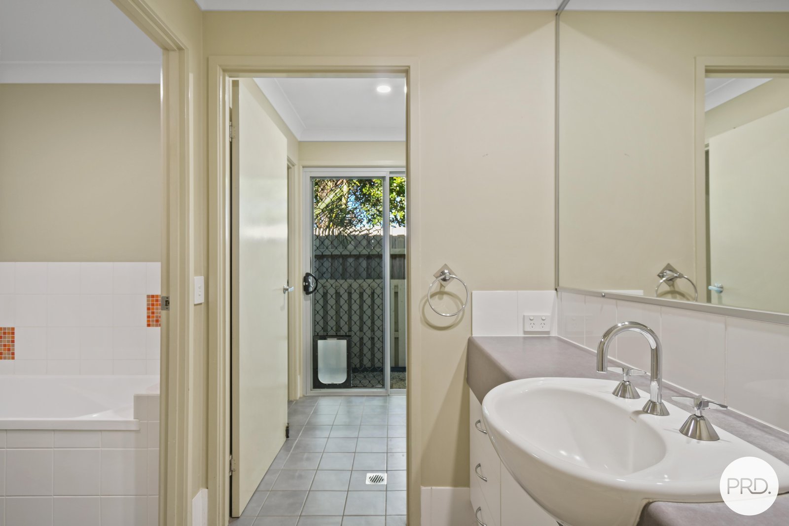 418 Casuarina Way CASUARINA 9