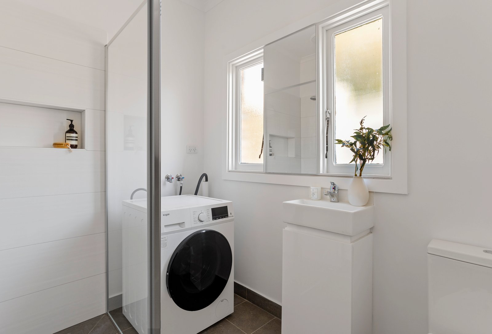 Real Estate and Property in 4/18 Flinders Street, Mentone, VIC