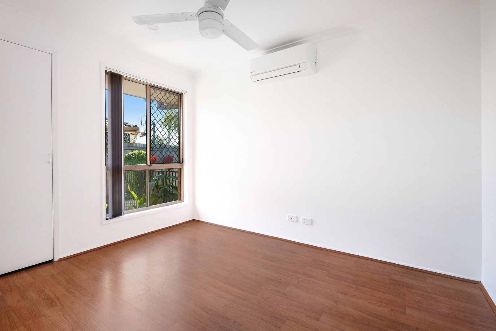 4/18 Galloway Drive ASHMORE 7