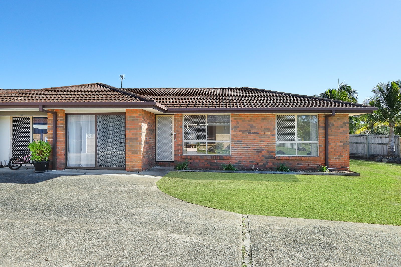 4/18 Galloway Drive ASHMORE 11