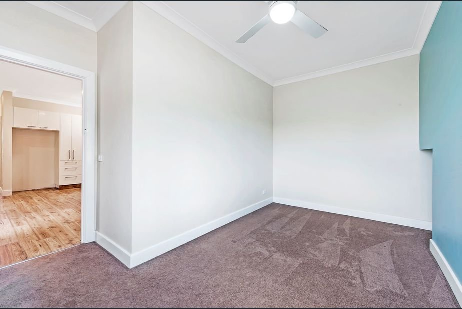 418 Kokoda Street NORTH ALBURY 11