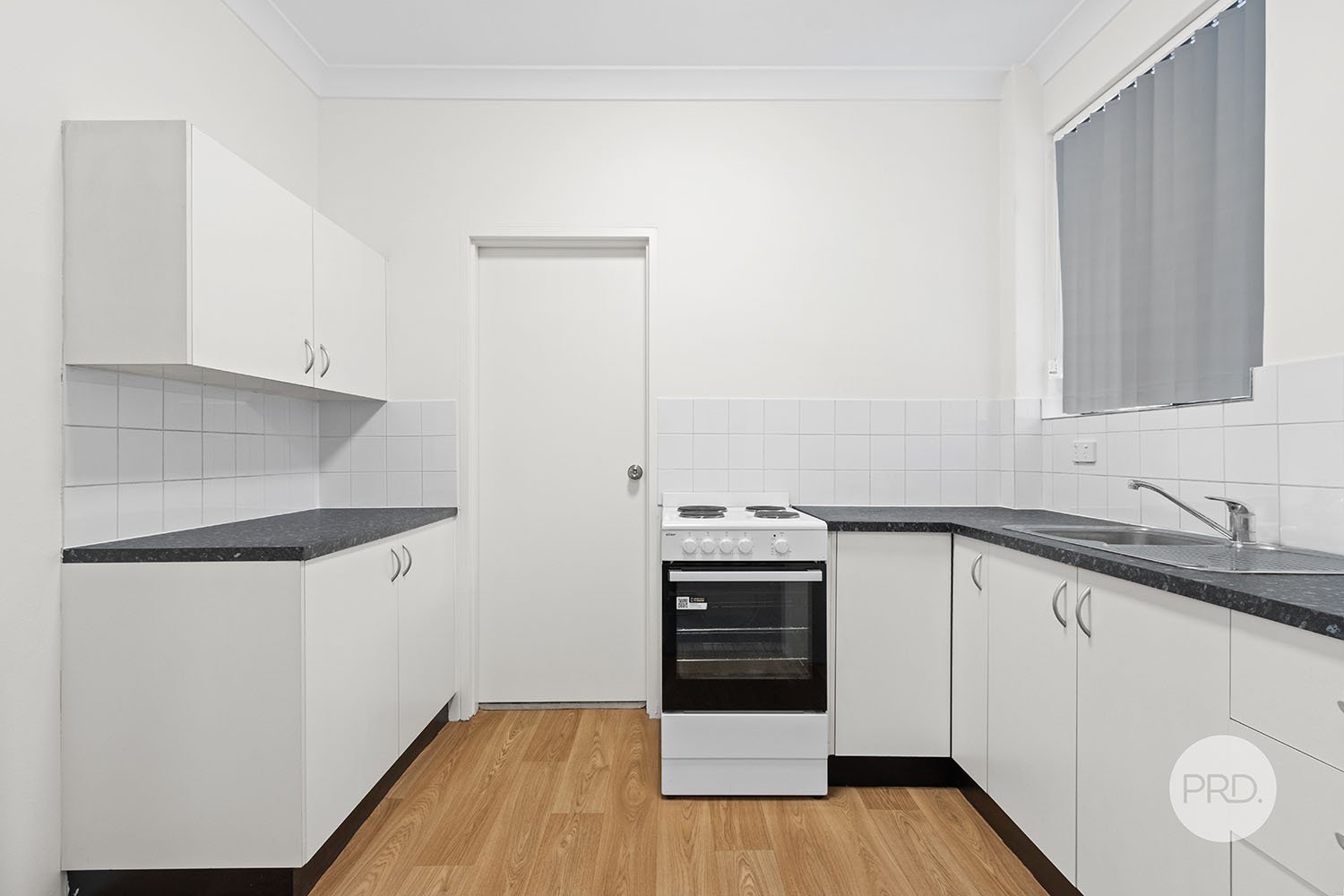 4/18 Oatley Avenue OATLEY 2