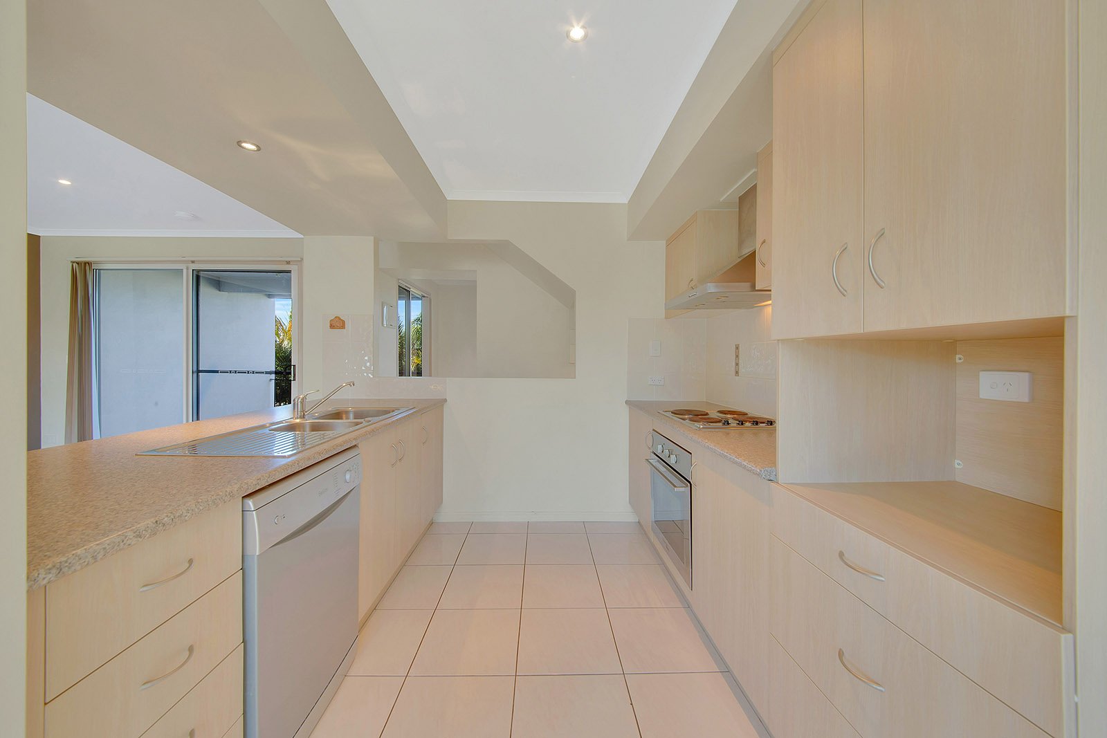 4/18 PACIFIC Avenue TANNUM SANDS 2