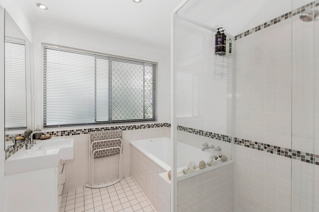 4/180 Ron Penhaligon Way ROBINA 9