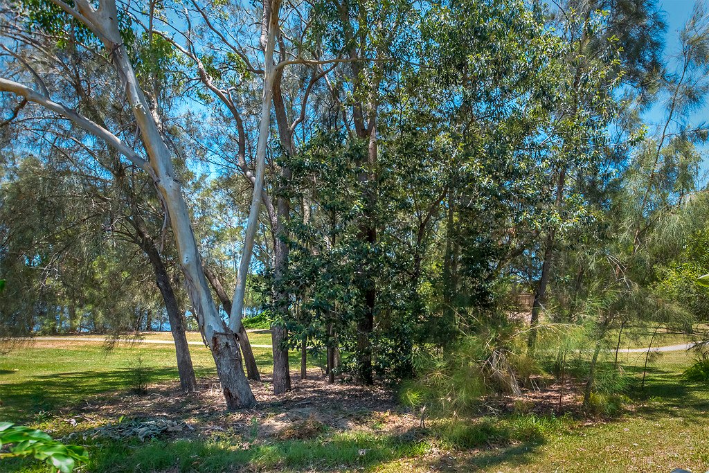 4/180 Ron Penhaligon Way ROBINA 13