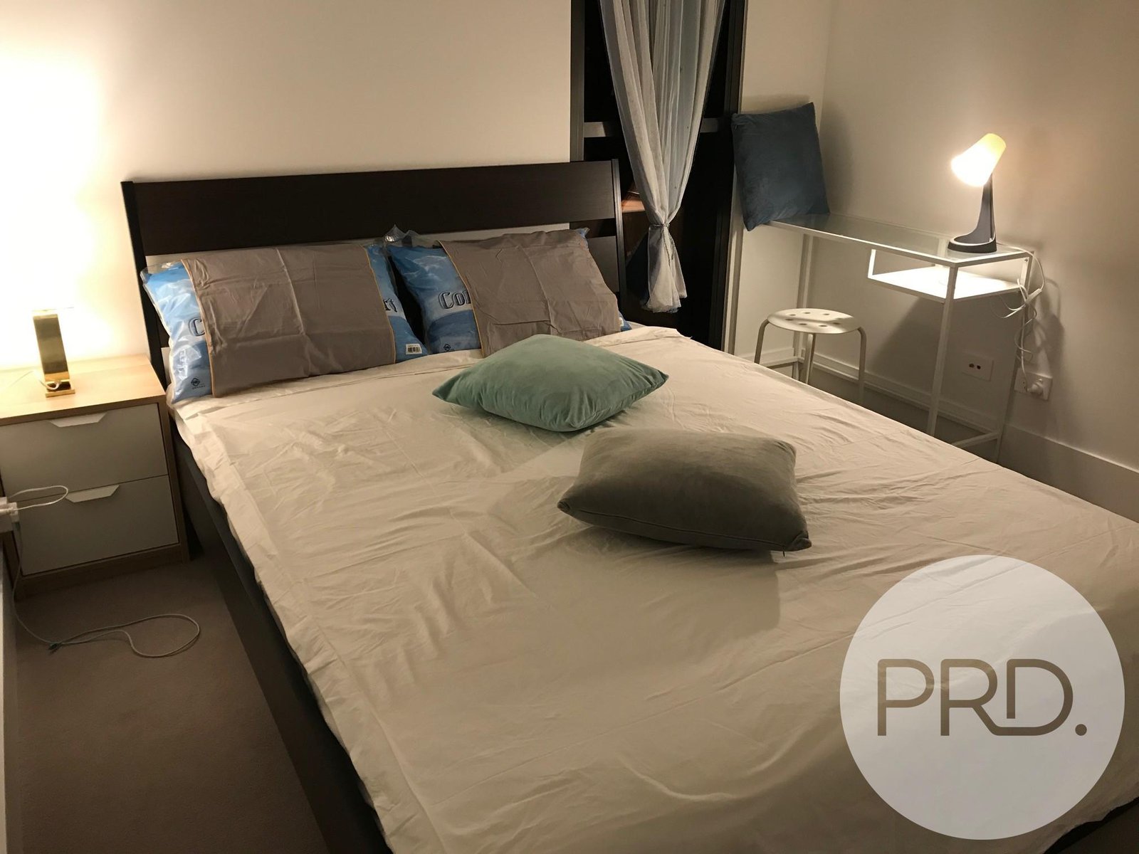 418/11 Barrack Square PERTH 9