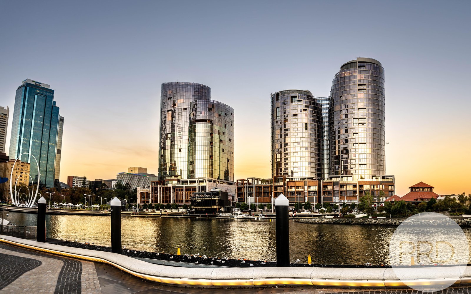 418/11 Barrack Square PERTH 31