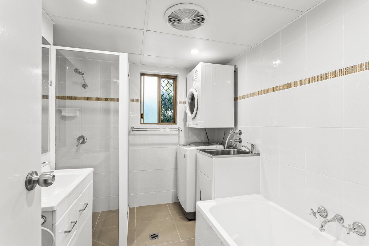 4/1849-1851 Gold Coast Highway Burleigh Heads 5