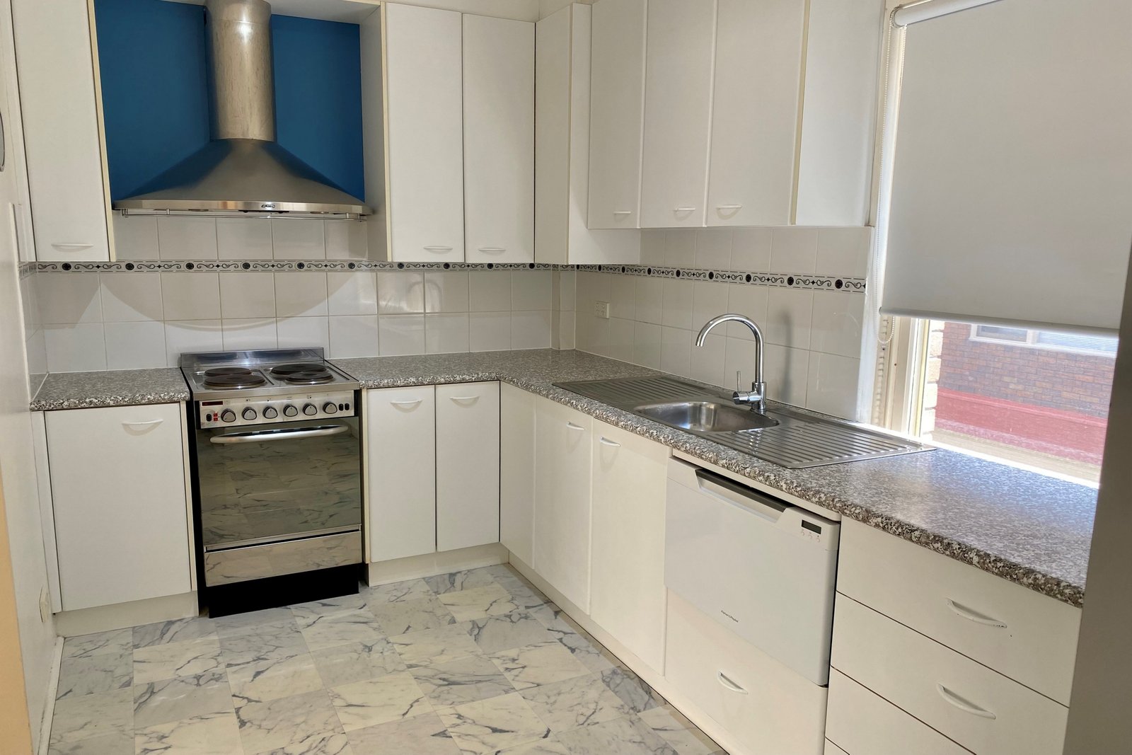 4/186 Russell Avenue DOLLS POINT 4