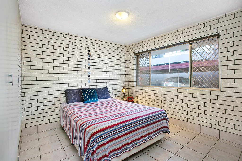 4/1875 Gold Coast Highway BURLEIGH HEADS 4