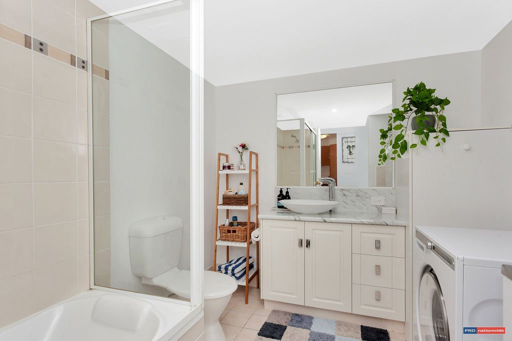 4/1880-1888 Gold Coast Highway BURLEIGH HEADS 12