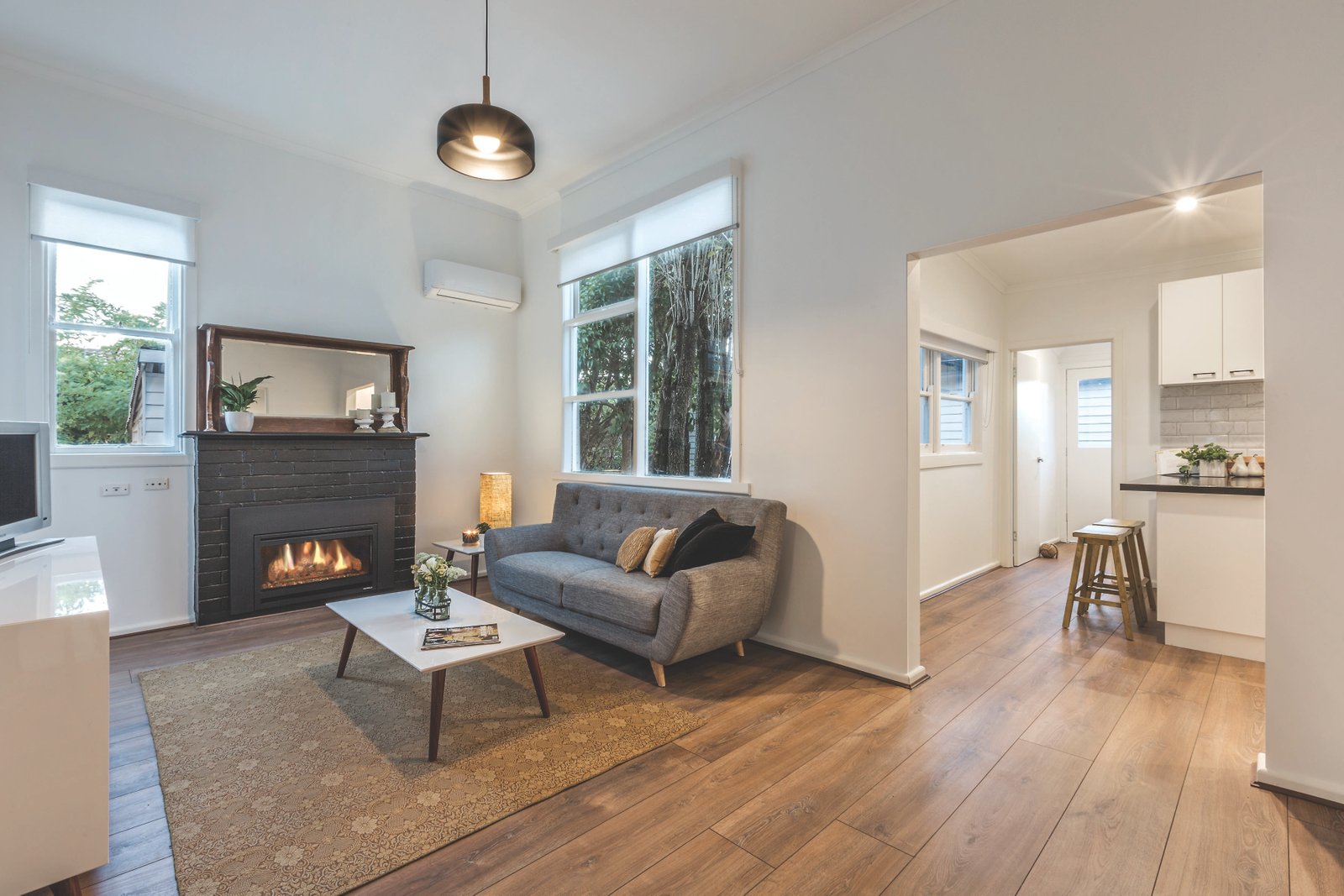 Gallery: 419 Drummond Street South