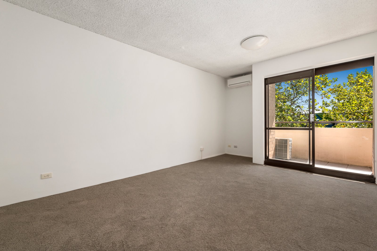 Gallery: 4/19 Redan Street