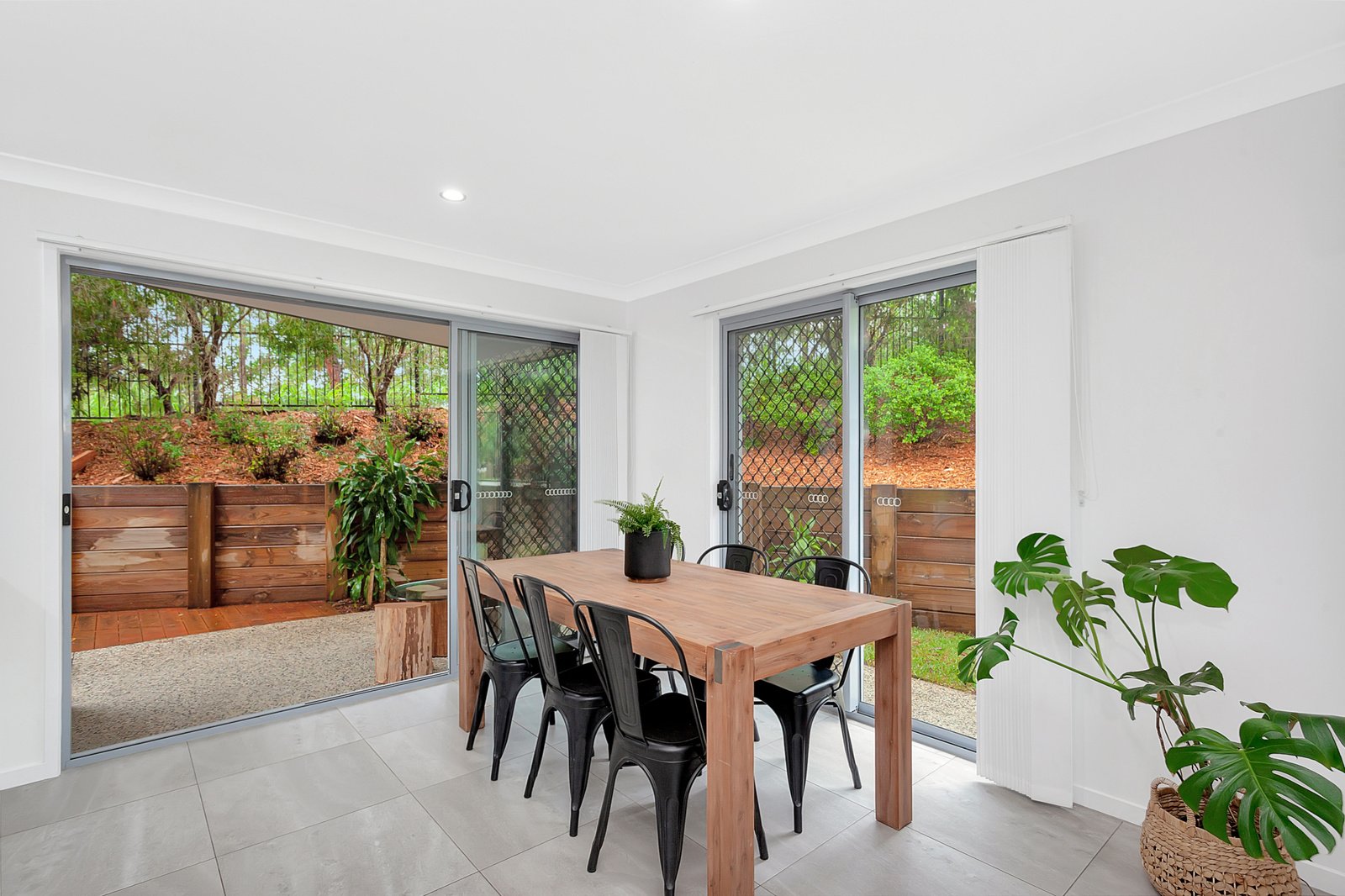 4/19 Rees Court ELANORA 4