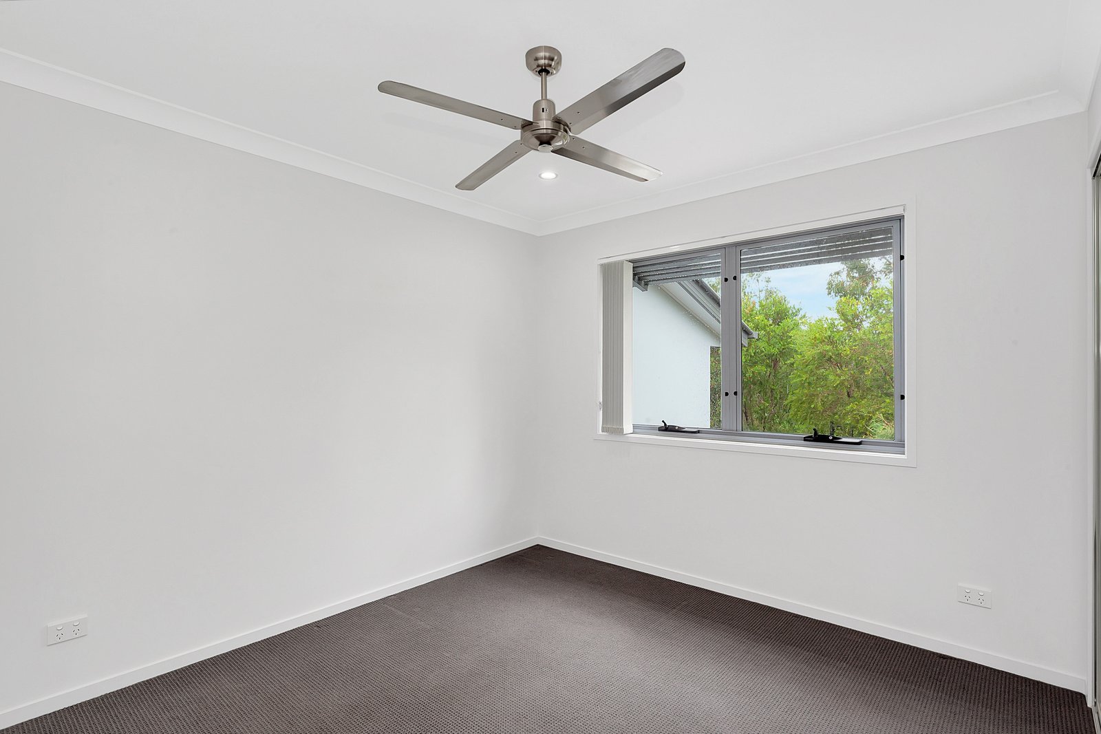 4/19 Rees Court ELANORA 14