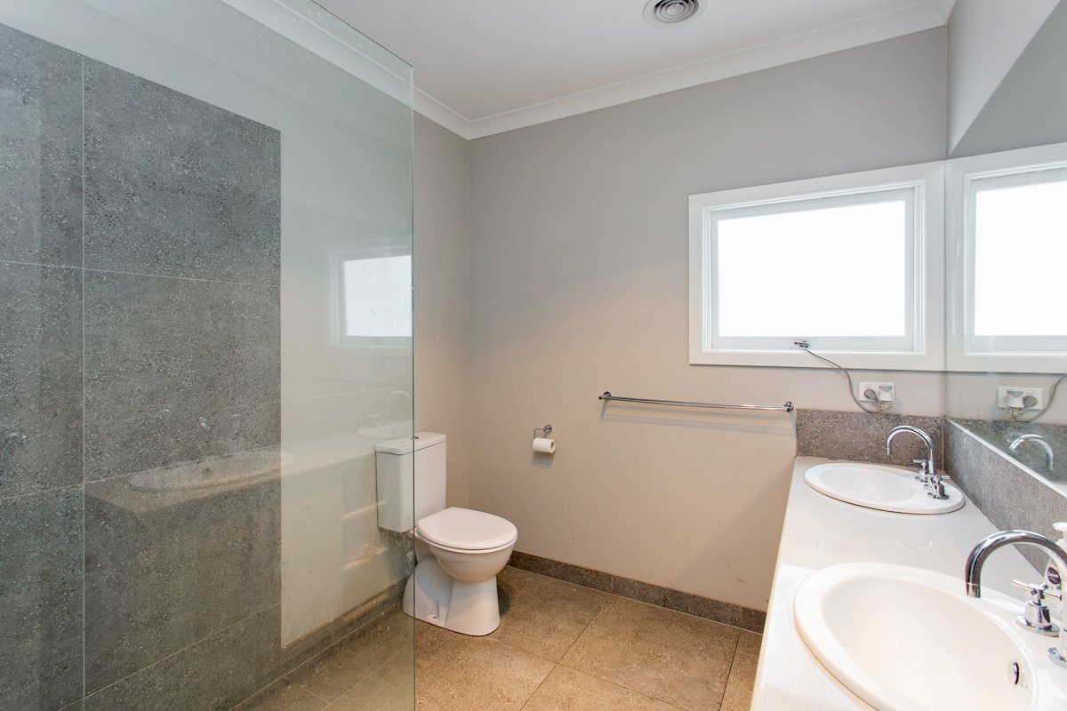 Gallery: 419 Skipton Street