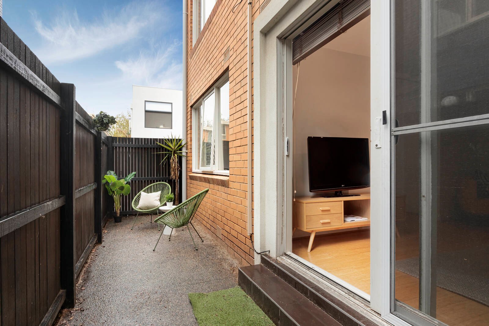 Real Estate and Property in 4/19 Tiuna Grove, Elwood, VIC