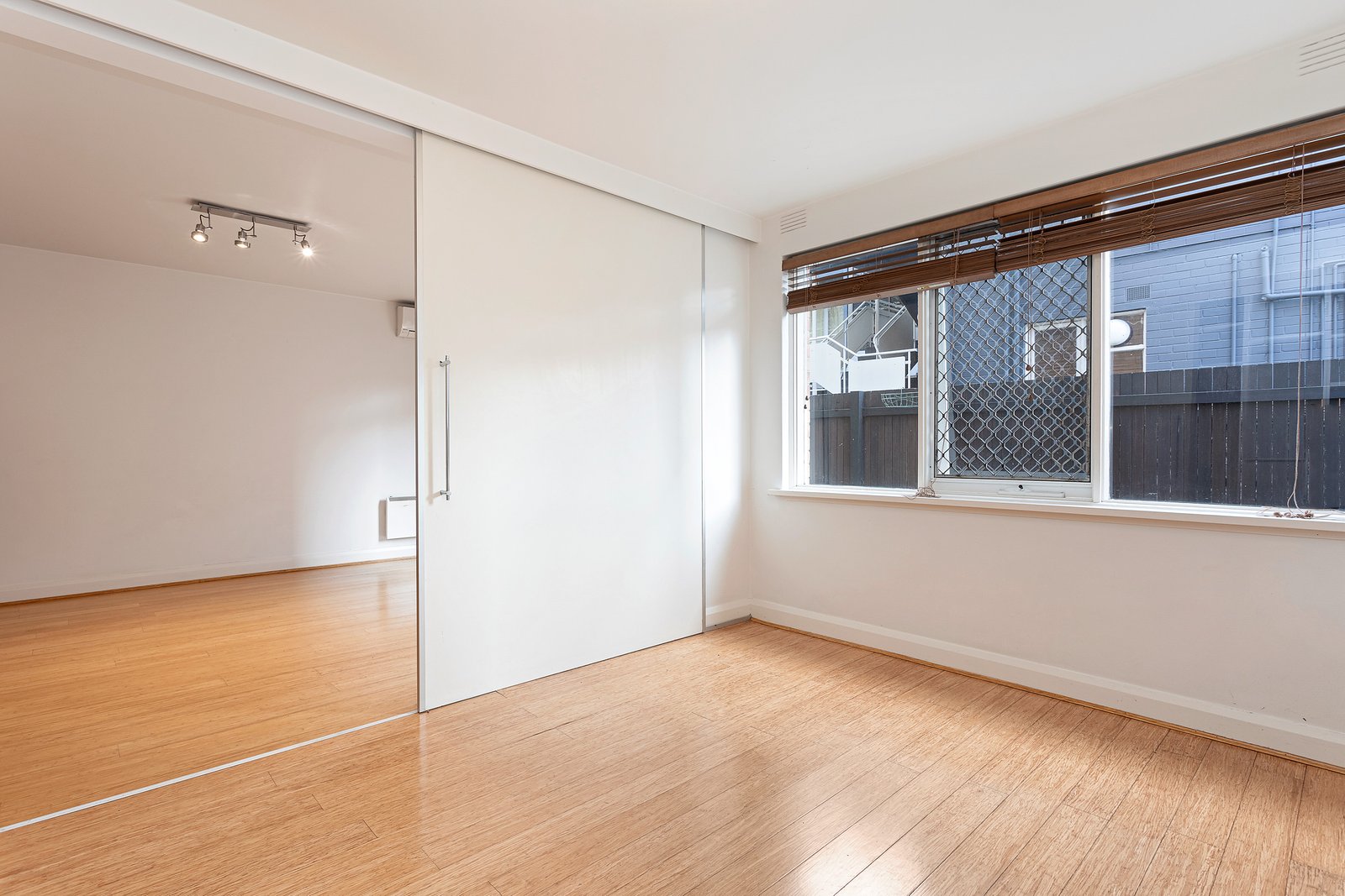 Real Estate and Property in 4/19 Tiuna Grove, Elwood, VIC