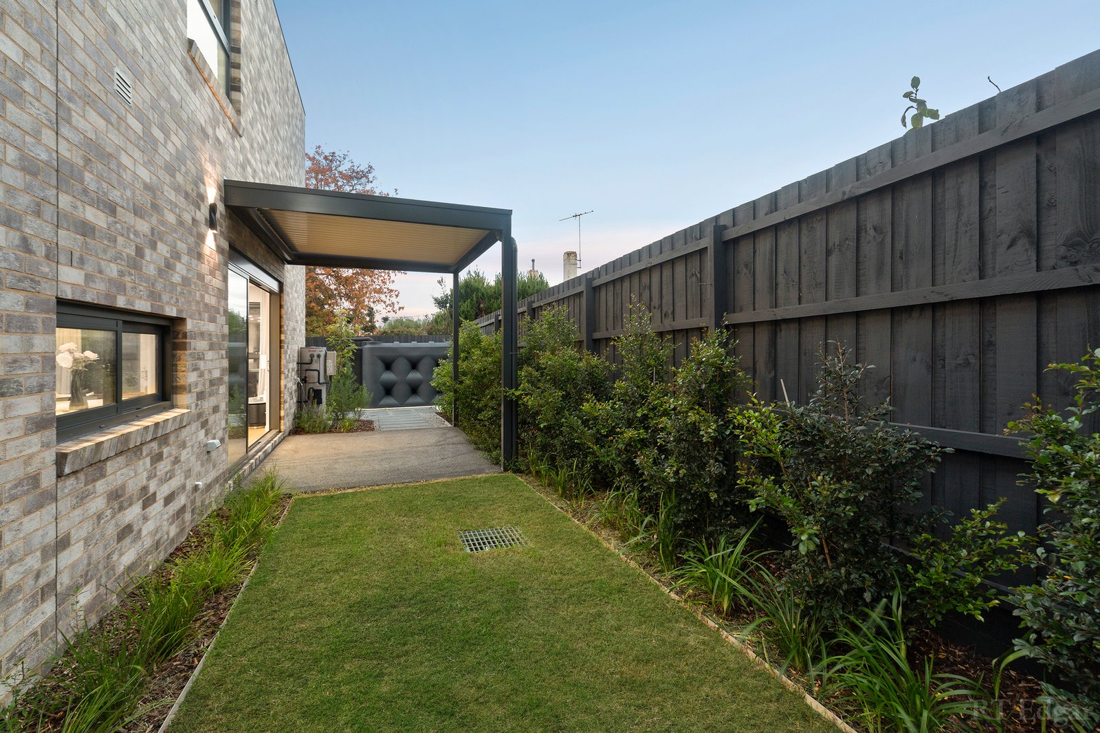 Real Estate and Property in 4/1906 Malvern Road, Malvern East, VIC