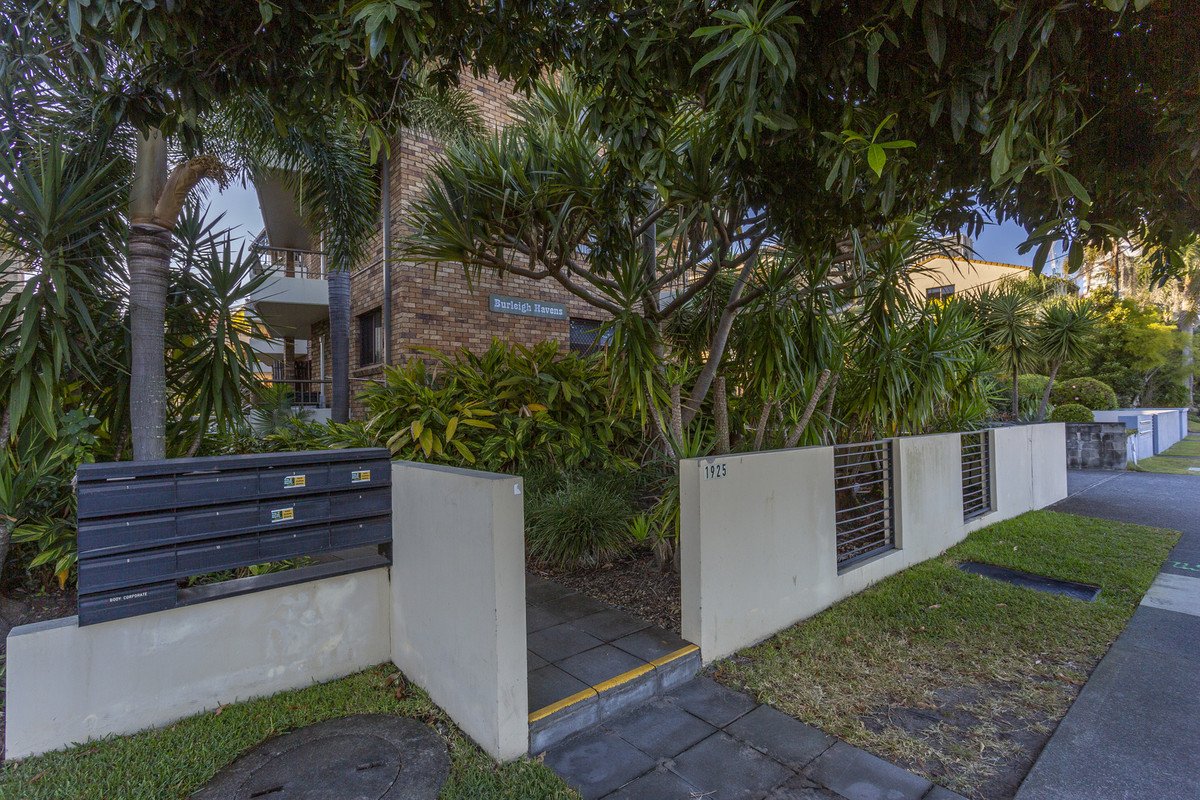 4/1925 Gold Coast Highway BURLEIGH HEADS 9