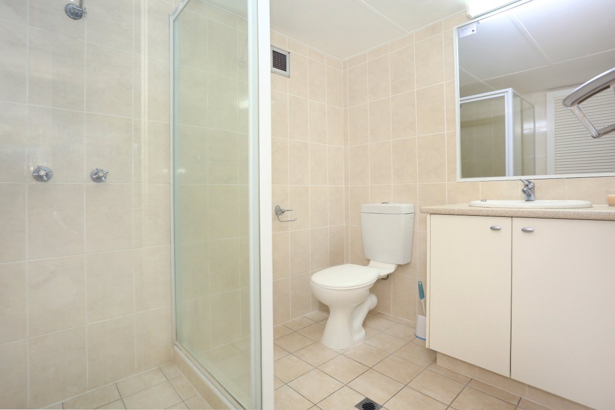 4/1941 Gold Coast Highway BURLEIGH HEADS 7