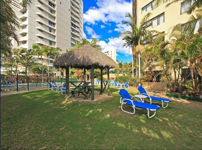 4/1941 Gold Coast Highway BURLEIGH HEADS 13